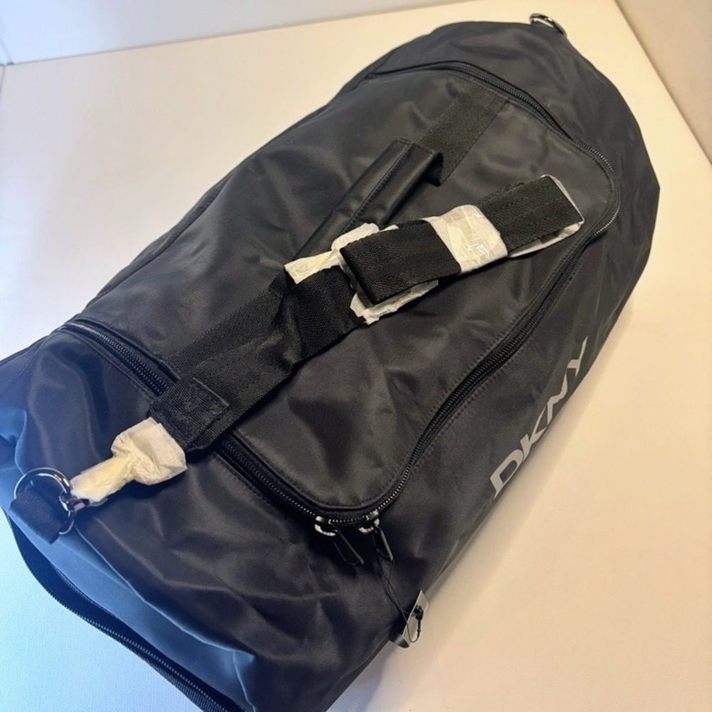 New DKNY Black Travel Set Duffle Gym + Toiletry Bag Sports Weekend Donna Karan - Picture 8 of 16